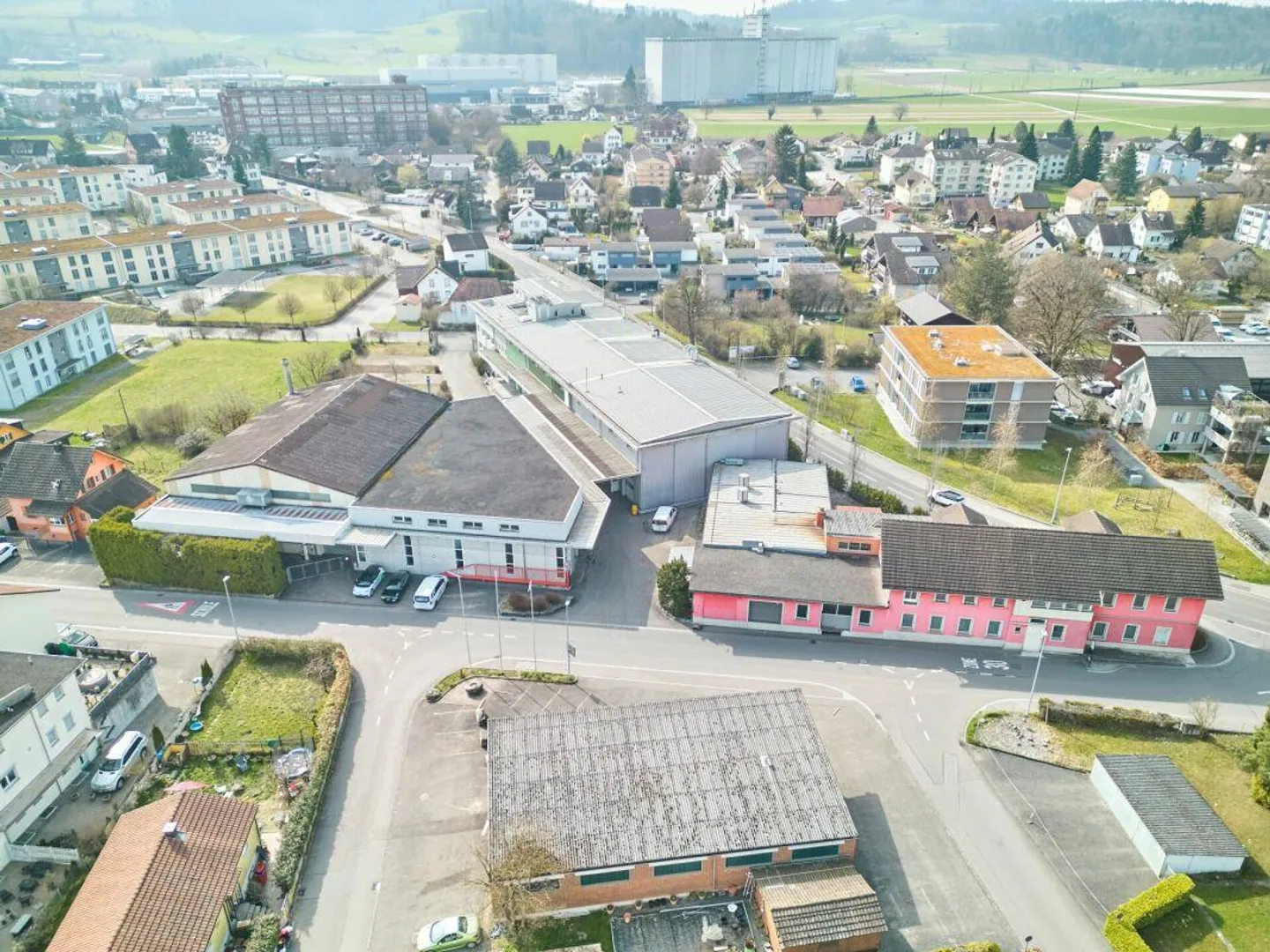 Bâtiment de bureaux, commercial et d'entrepôt - Photo 10 sur 12