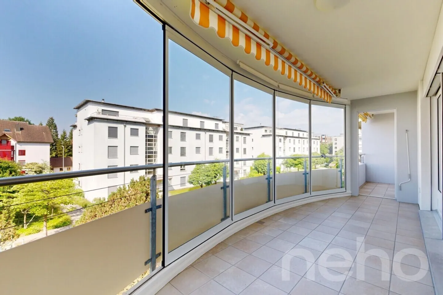 Freshly renovated feel-good apartment near the center - Photo 3 of 12