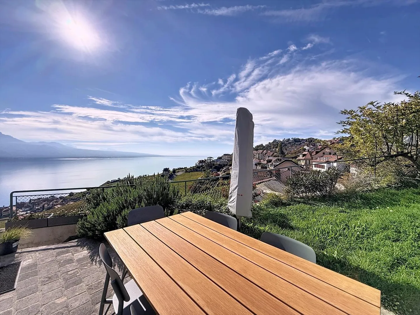 Maison villageoise avec vue inégalable sur le Lavaux et le Léman ! - Photo 3 sur 8