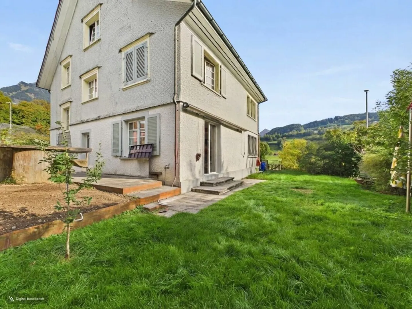 UNE MAISON AVEC HISTOIRE, CHARME ET BEAUCOUP D'ESPACE - Photo 2 sur 9