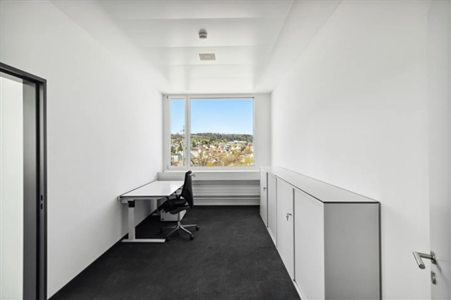 Bureaux agrandis, prêts pour votre emménagement - Photo 8 sur 13
