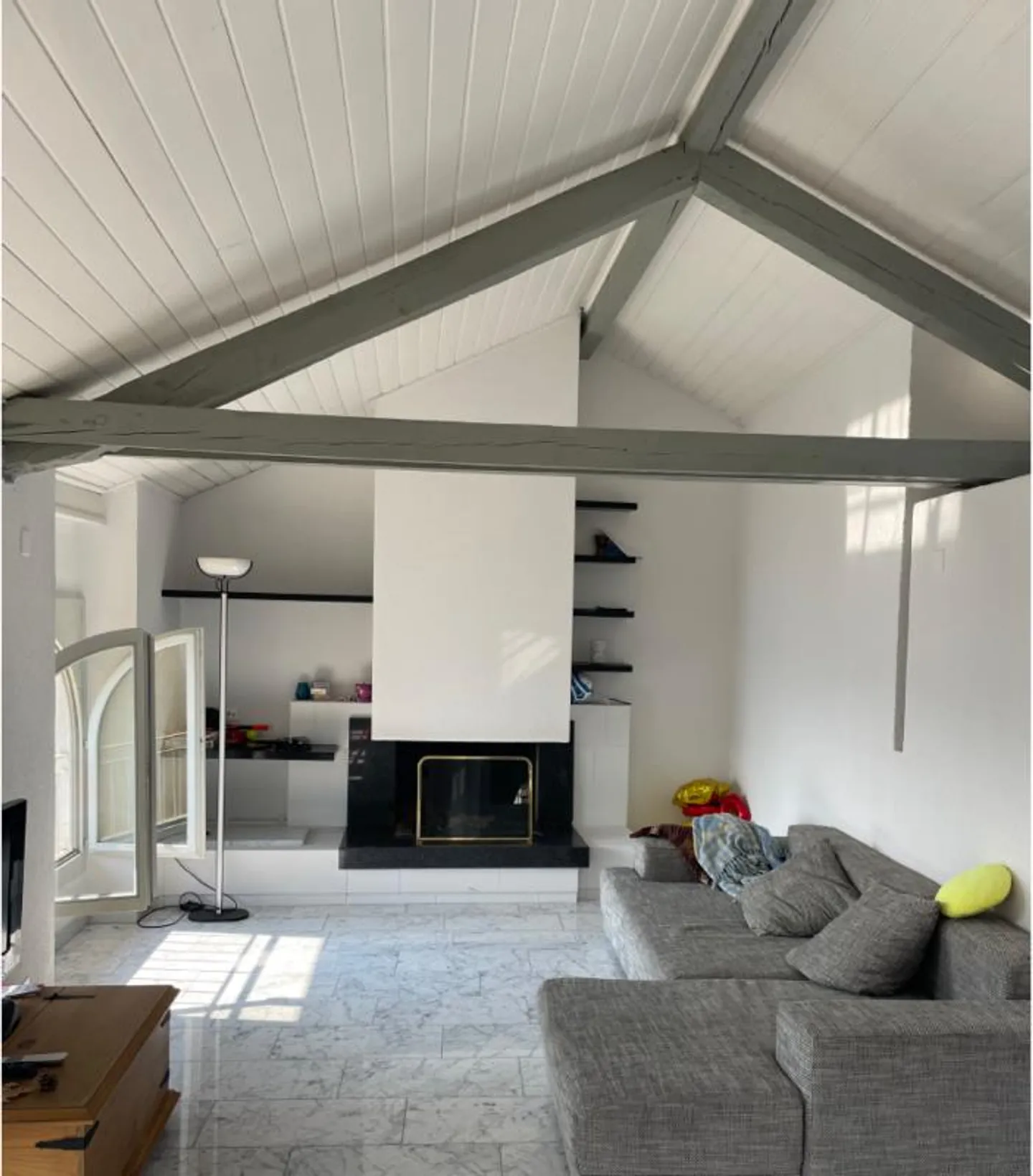 DUPLEX 3 PIÈCES AVEC VUE SUR LE LAC - RÉSIDENCE SECONDAIRE POSSIBLE - Photo 4 sur 9