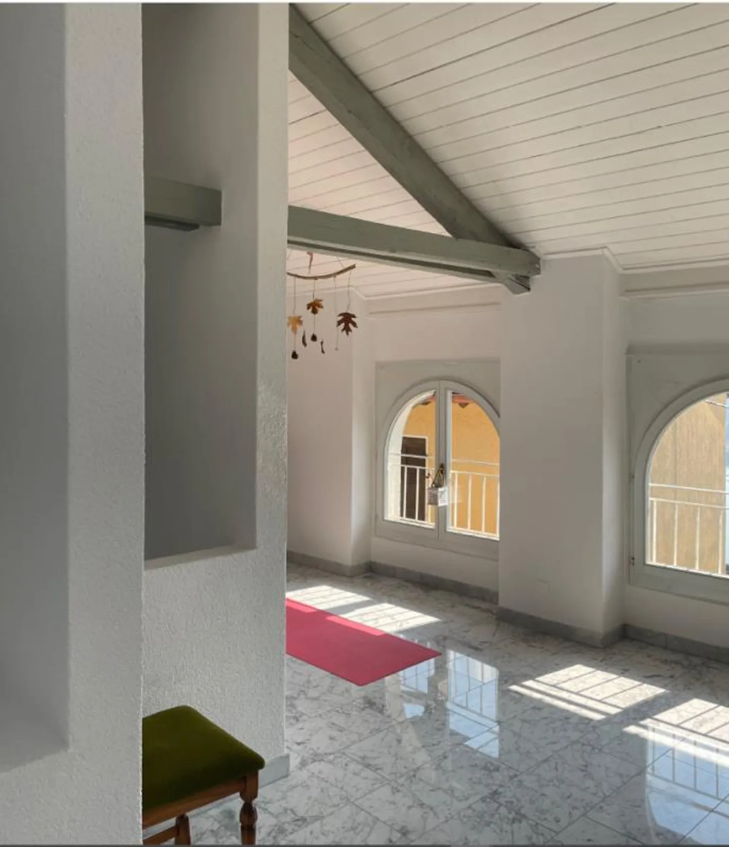 DUPLEX 3 PIÈCES AVEC VUE SUR LE LAC - RÉSIDENCE SECONDAIRE POSSIBLE - Photo 6 sur 9