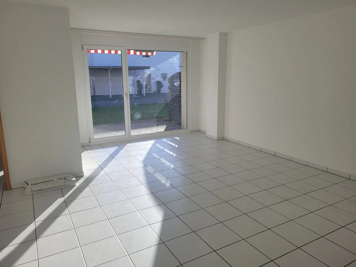 Apartment for rent - Photo 4 of 9