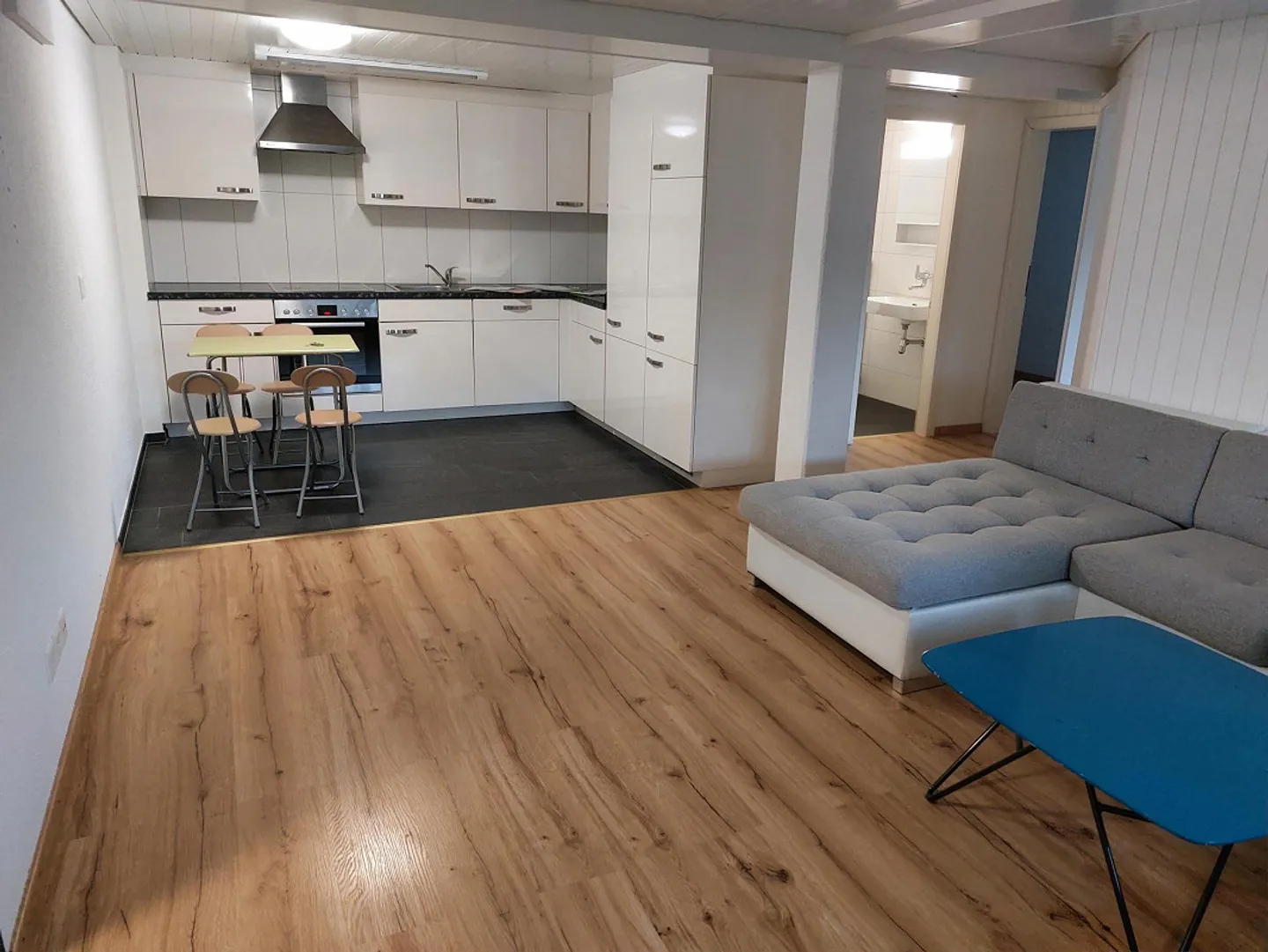 Ottimo appartamento di 3,5 stanze con patio - Foto 2 di 7