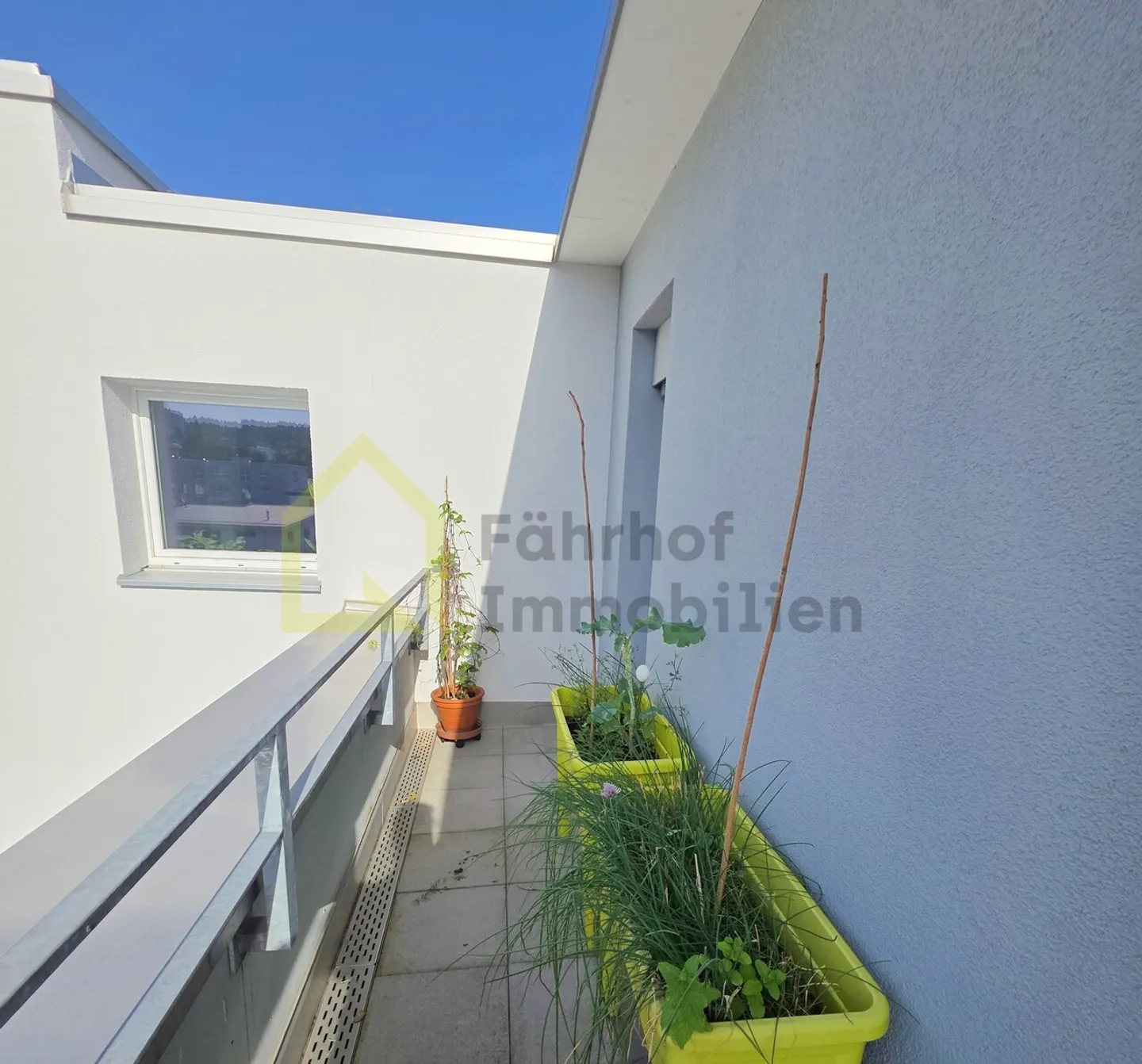 Appartement penthouse exclusif avec une terrasse sur le toit de rêve et deux places de parking - Photo 18 sur 18