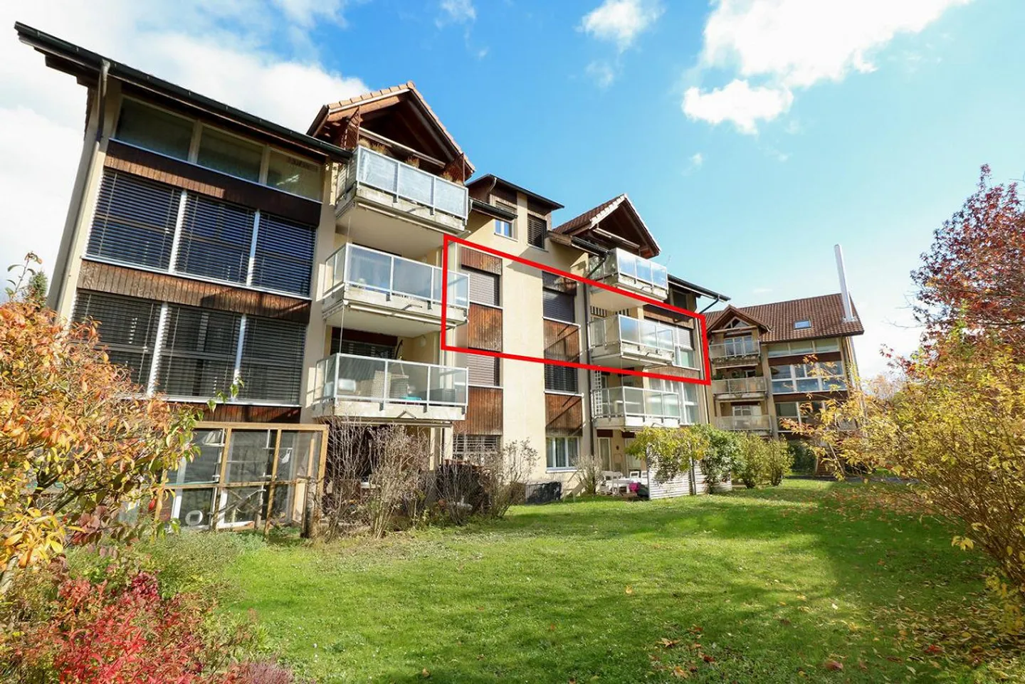 Luminoso appartamento di 6,5 stanze con loggia e comfort moderno - Foto 1 di 7