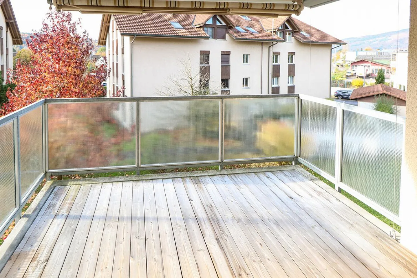 Luminoso appartamento di 6,5 stanze con loggia e comfort moderno - Foto 3 di 7