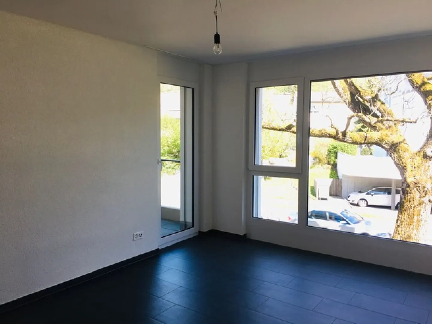 Beautiful 2.5-room apartment in an ideal location for rent - Photo 4 of 8