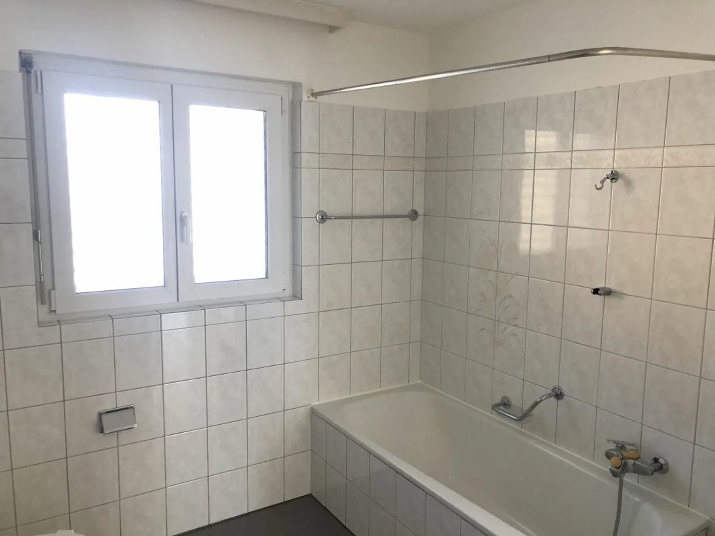 ORIGINAL INCOME PROPERTY WITH 7 APARTMENTS - Photo 5 of 30