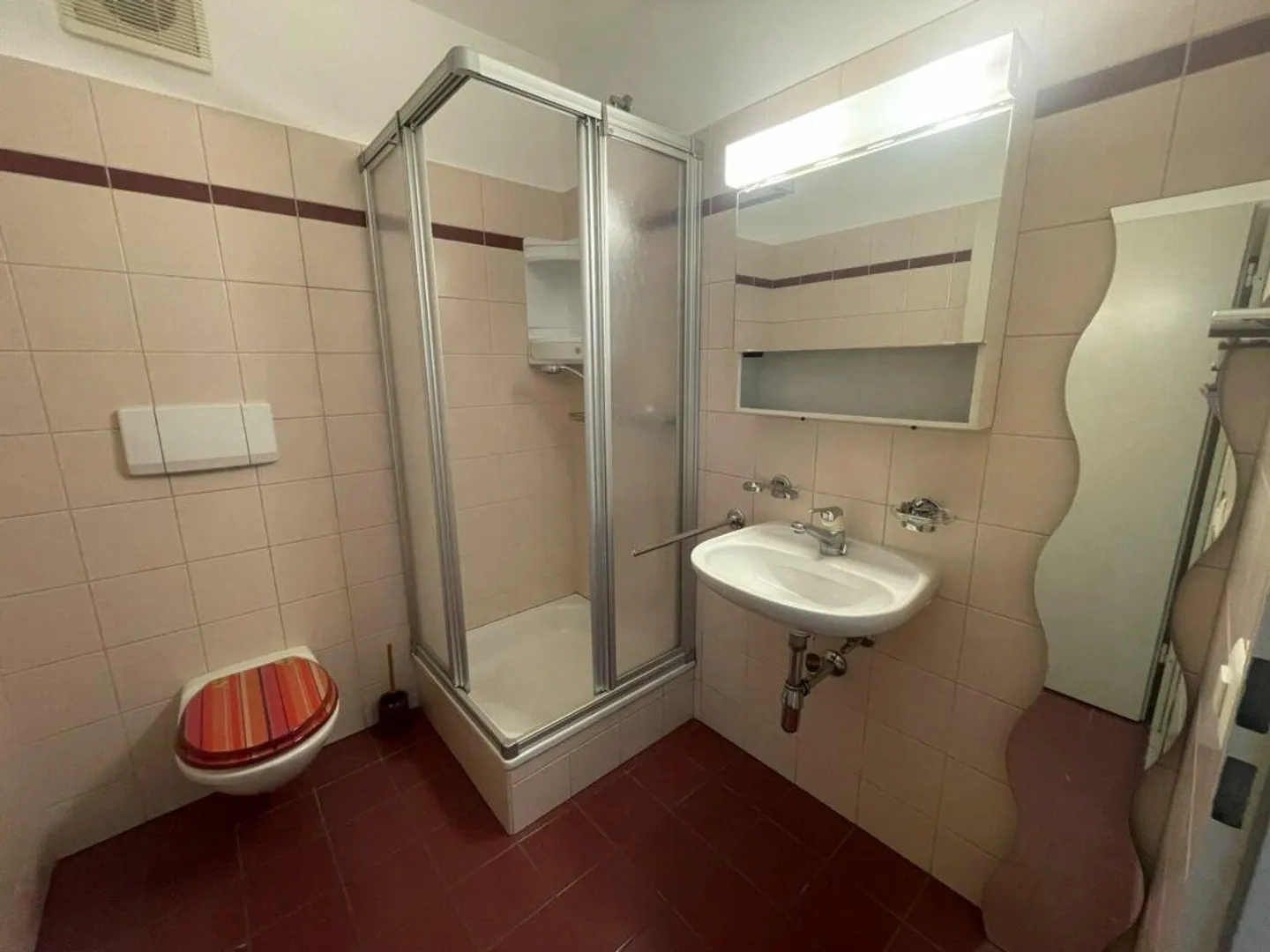 ORIGINAL INCOME PROPERTY WITH 7 APARTMENTS - Photo 11 of 30