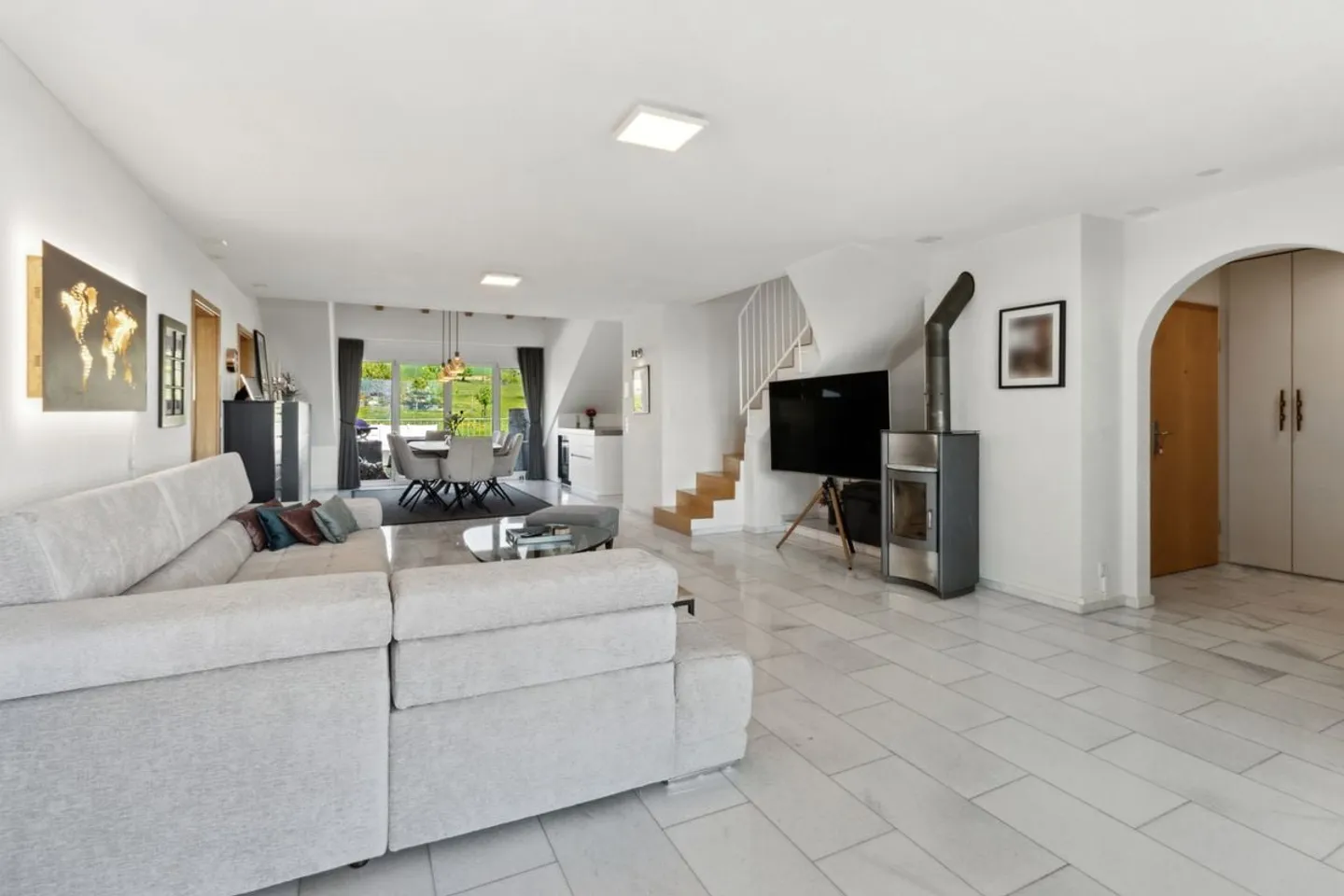 APPARTEMENT PENTHOUSE SPACIEUX AVEC VUE DE RÊVE - Photo 12 sur 13