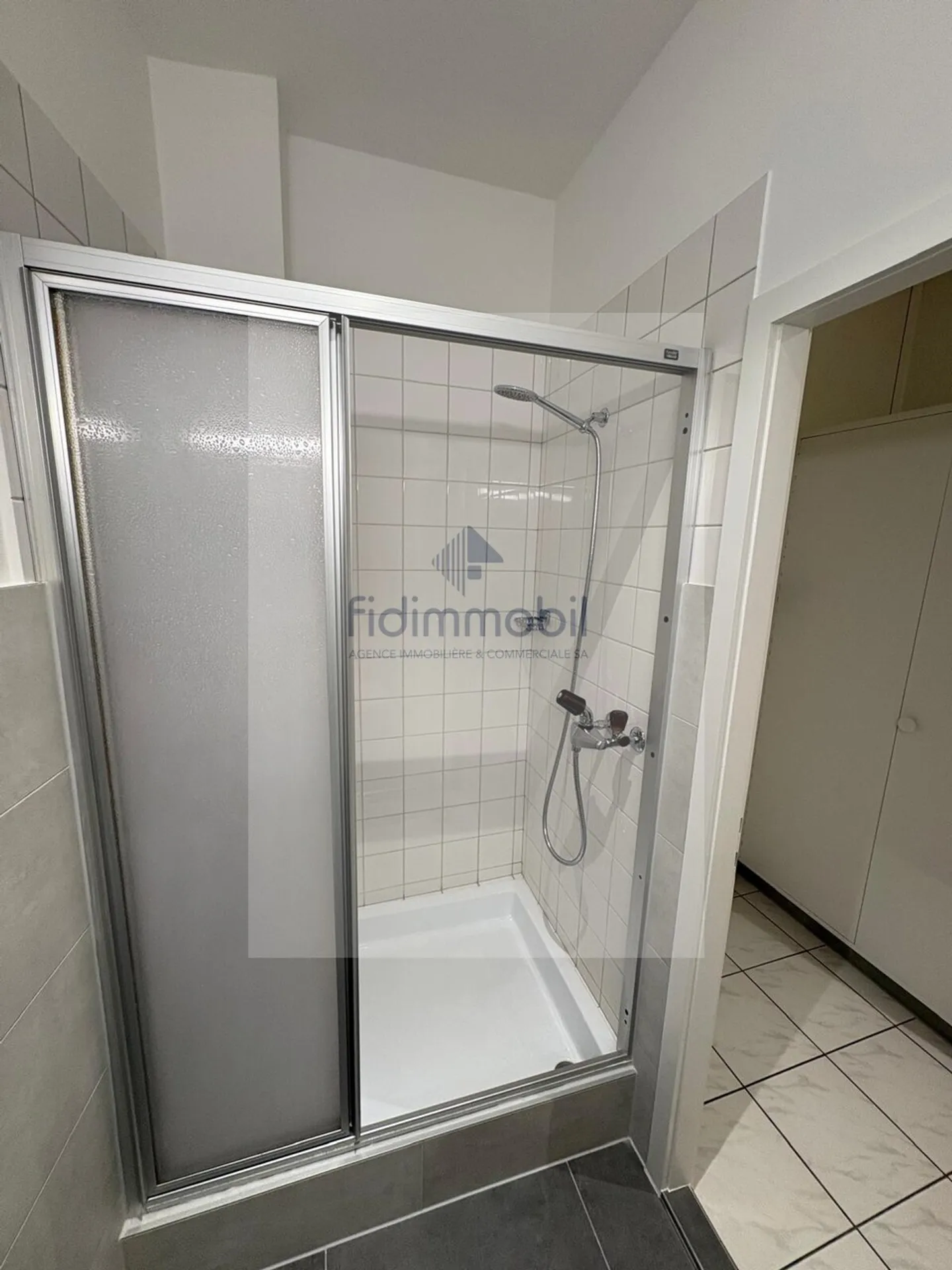 Studio à louer - Photo 11 sur 14