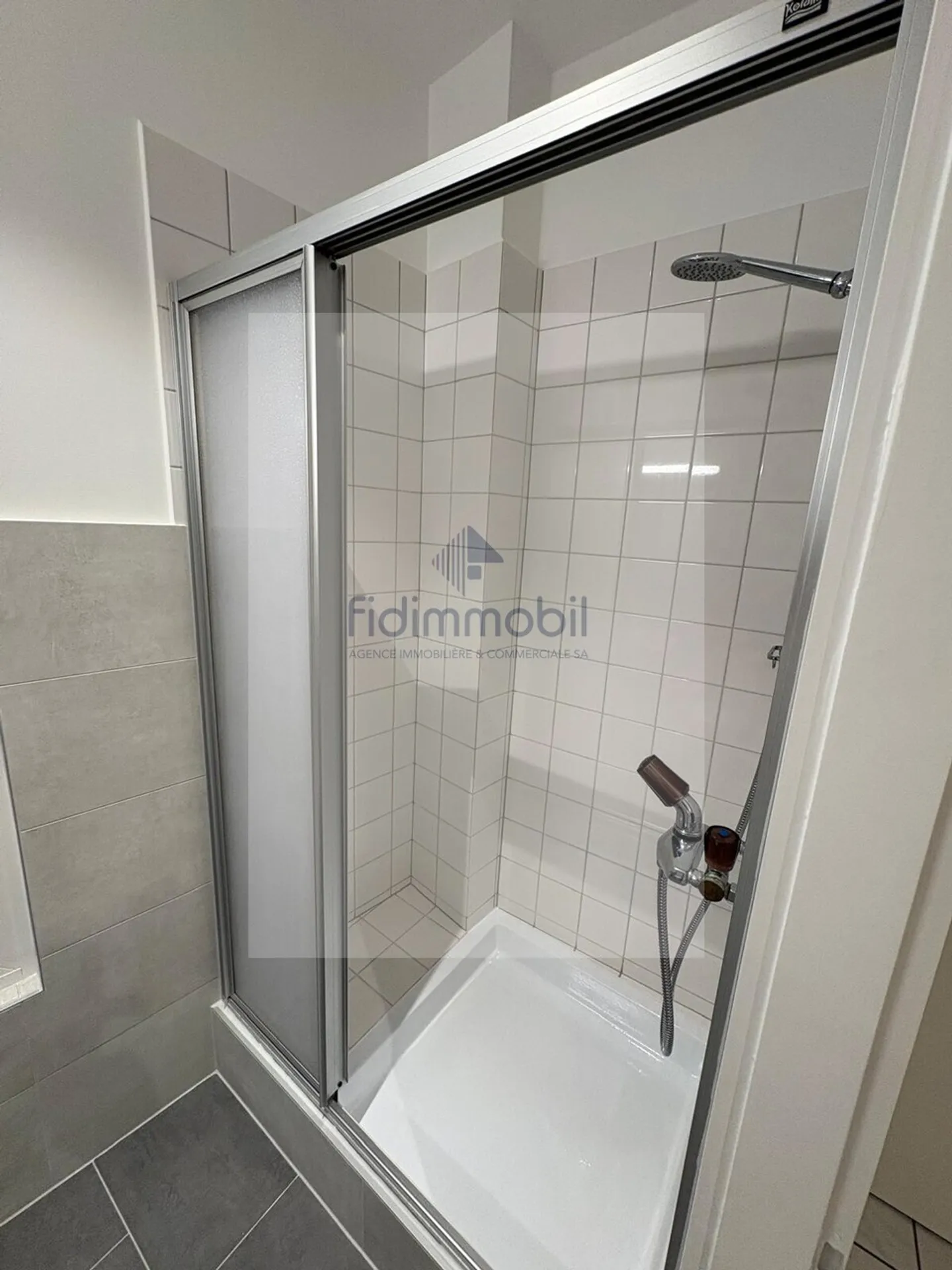 Studio à louer - Photo 10 sur 14