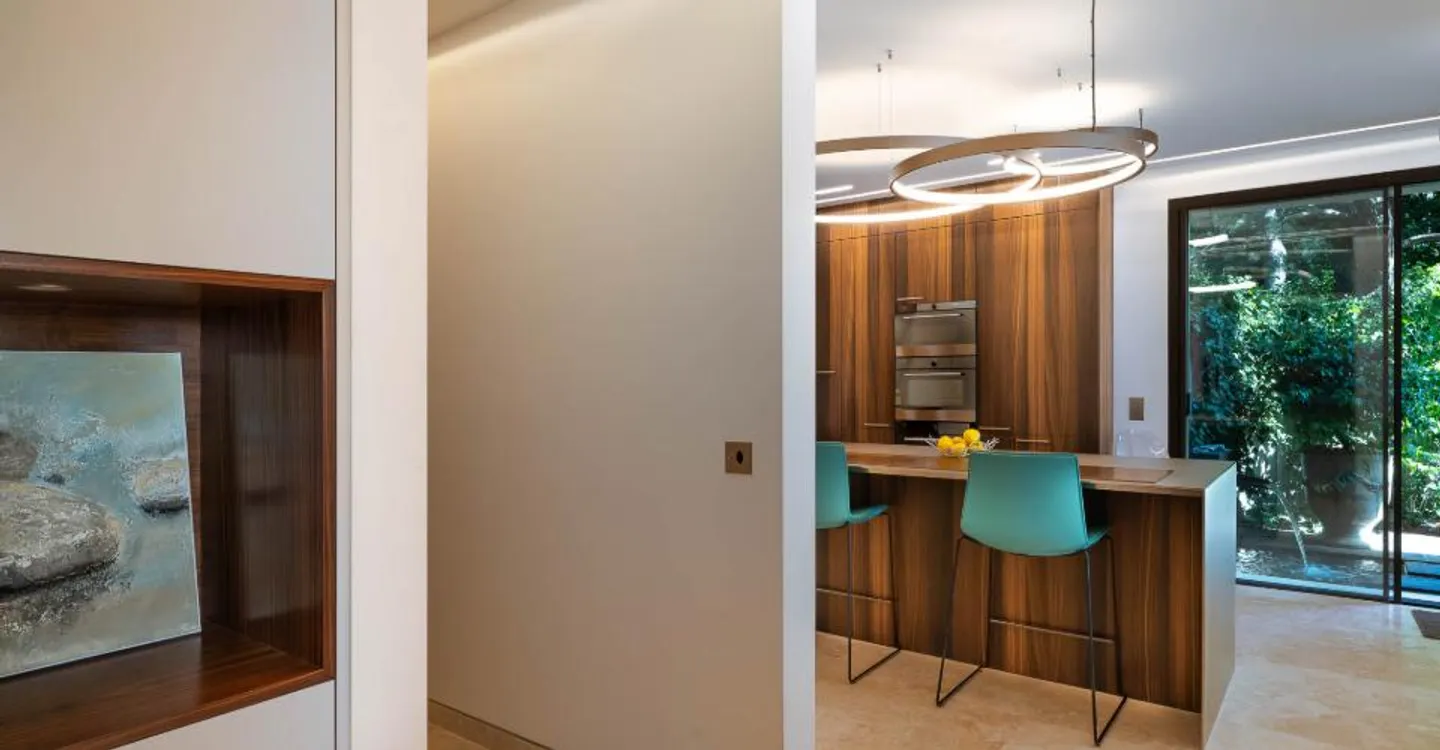 Triplex Luxueux avec Jardin - Photo 4 sur 16