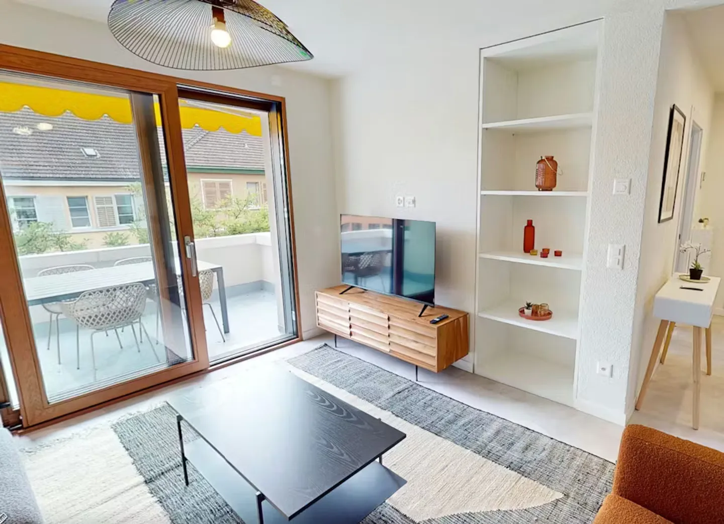 Appartement à louer - Photo 2 sur 9