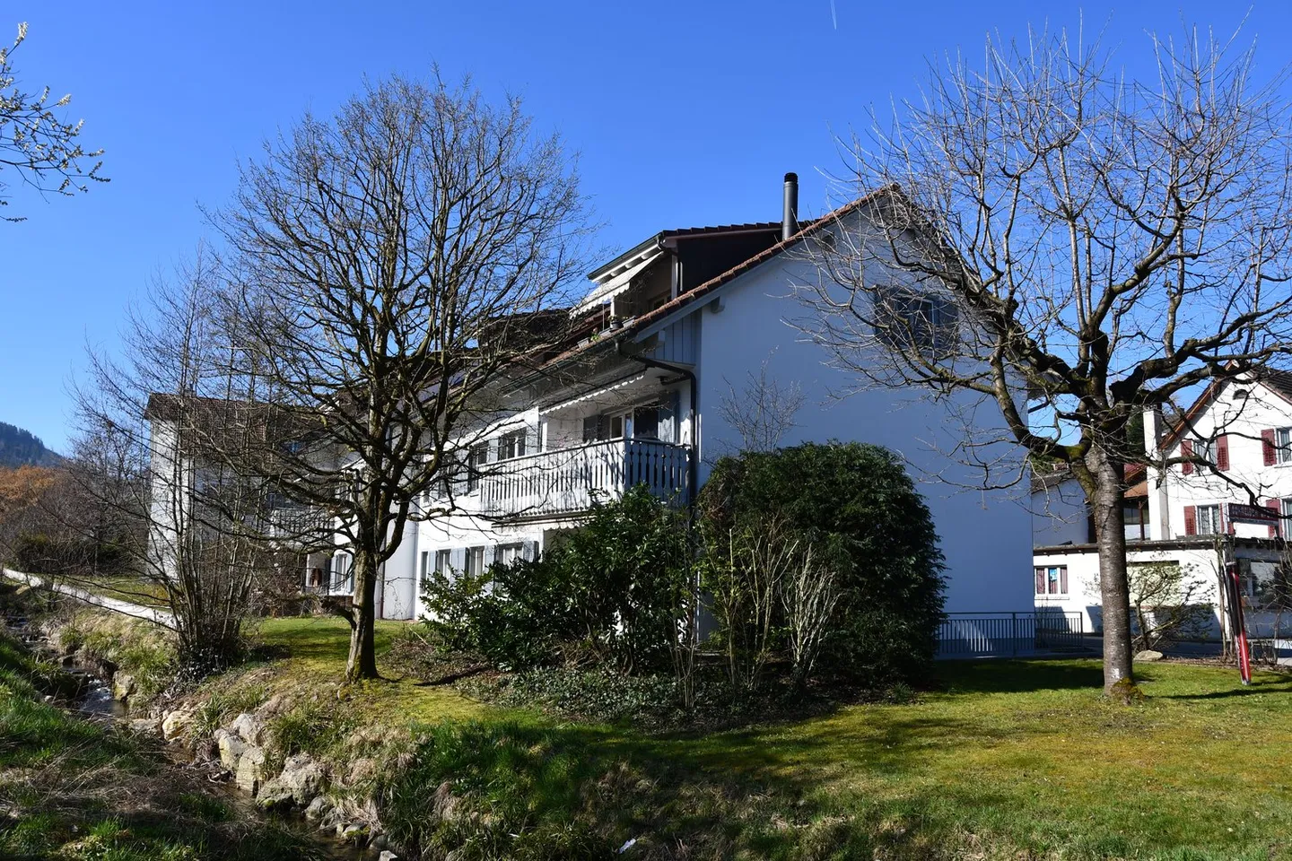 4.5-Zimmer-Wohnung mit Balkon in Wegenstetten - Foto 1 von 14