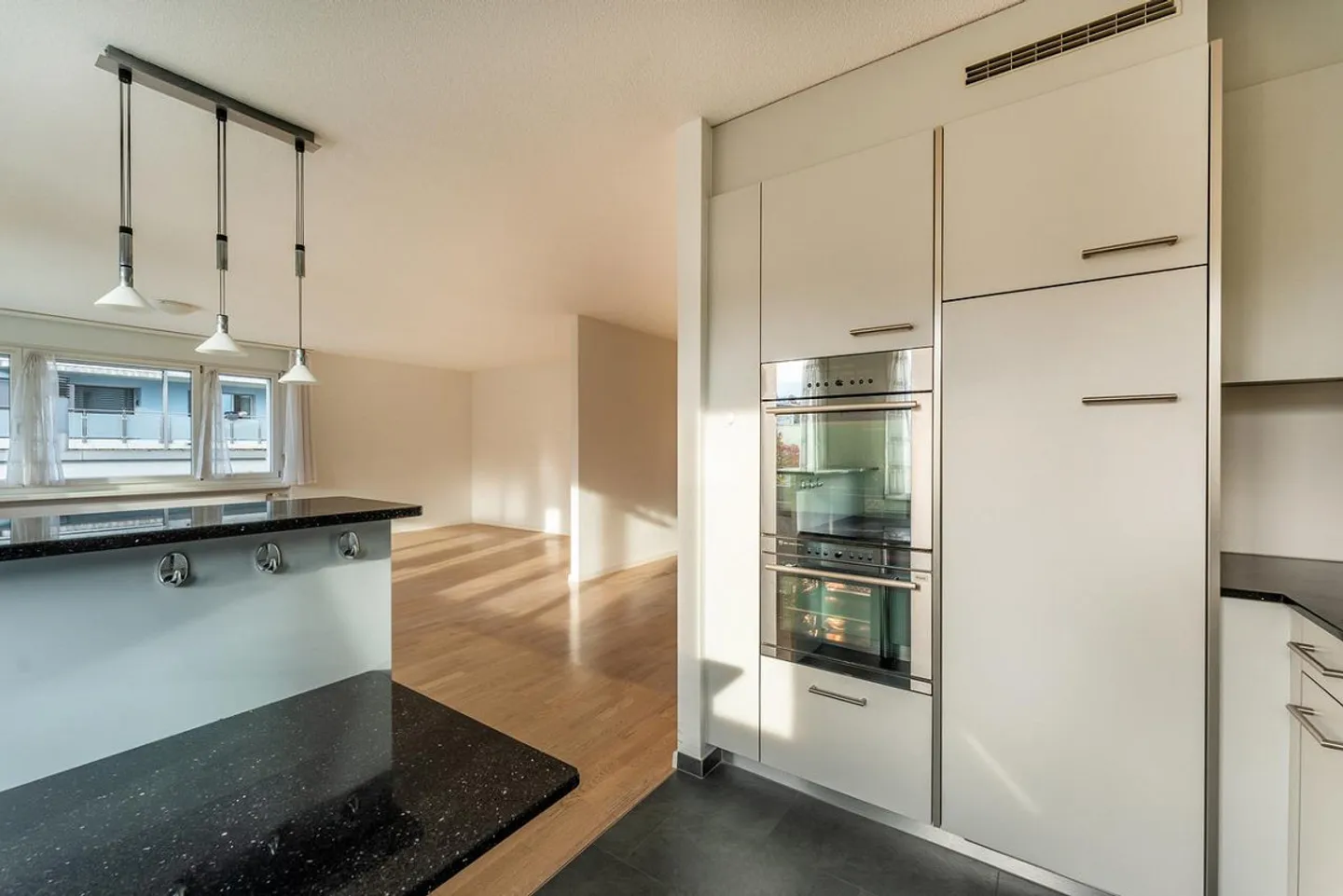 Attractive 3.5-room apartment on Breite - Photo 2 of 9