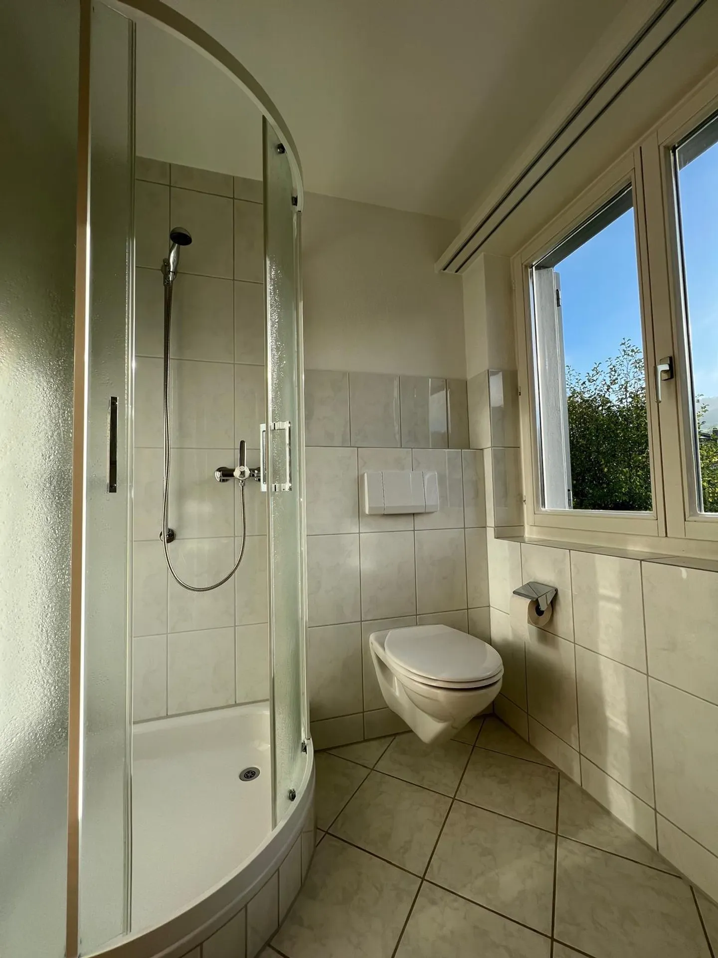 4.5-Zimmer-Wohnung mit Balkon in Wegenstetten - Foto 10 von 14