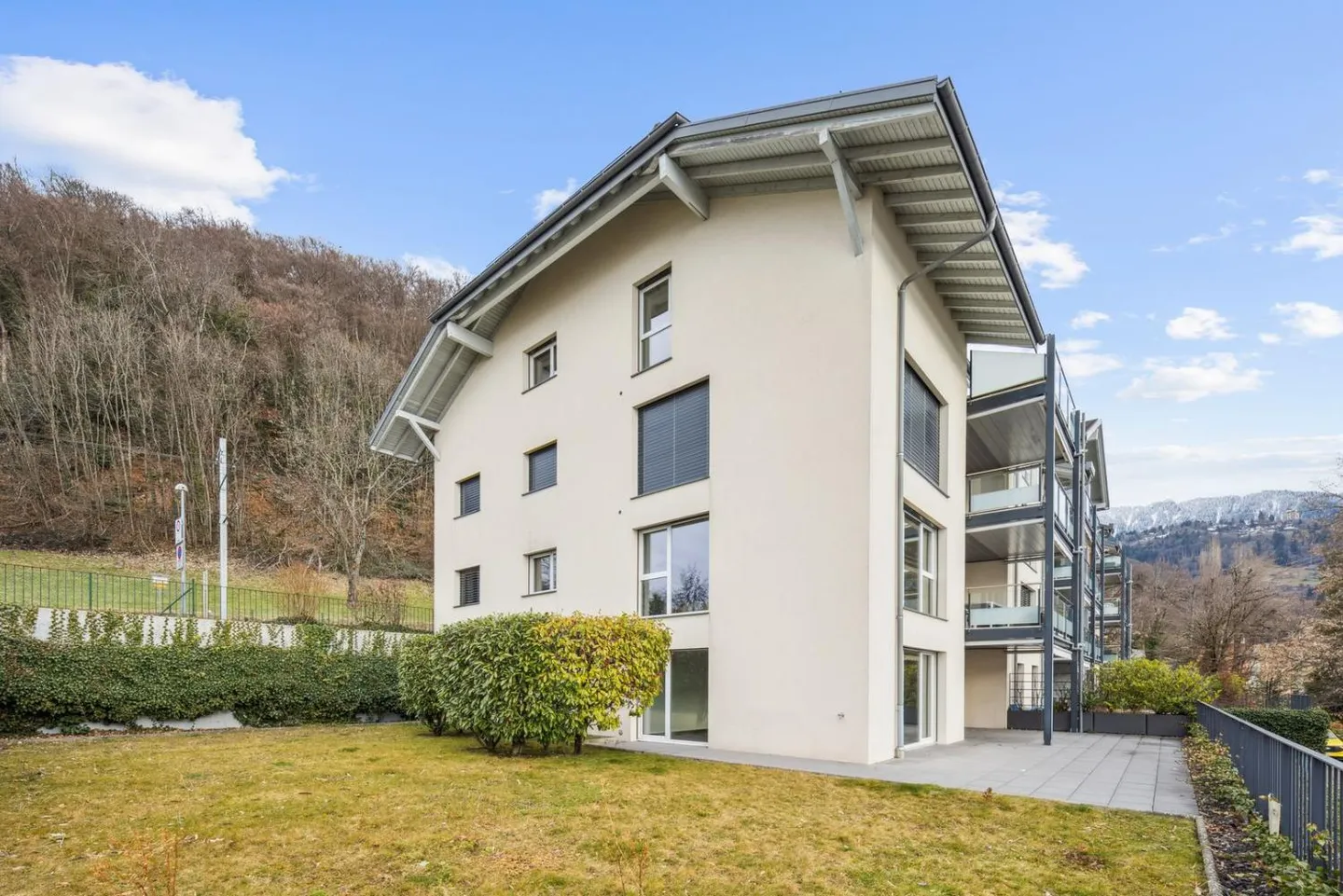 Magnifique appartement avec jardin privé et grande terrasse - Photo 1 sur 13