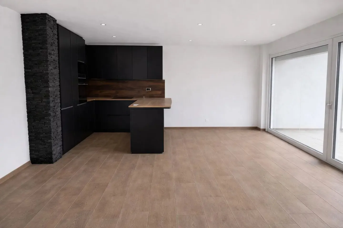 Investor Opportunity (+4.5 %)? 2.5 rooms new with balcony in Aproz (Sion) - Photo 1 of 5