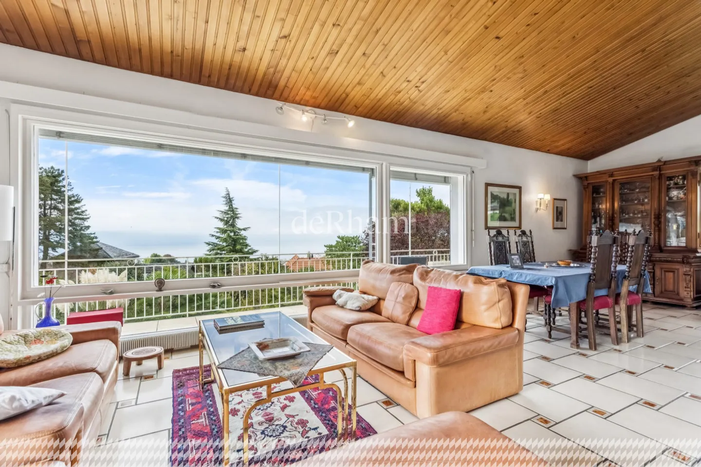 Maison individuelle de 7.5pces avec vue sur le lac - Photo 3 sur 10