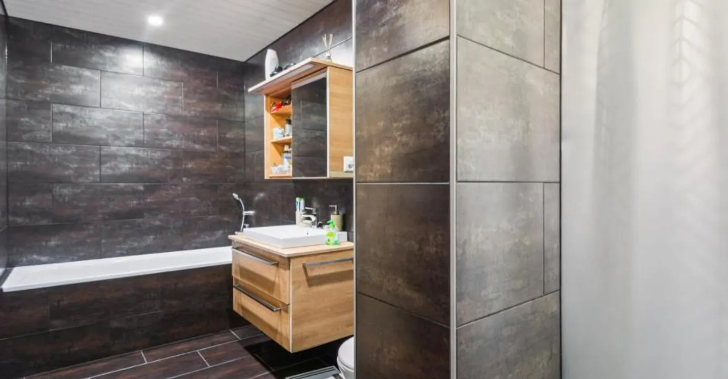Superbe opportunité : Spacieux appartement  rénové en 2026 - Photo 9 of 12