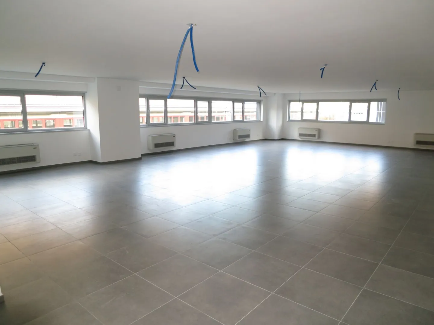 Superfici commerciali/uffici da 150 a 1.200 mq - Foto 2 di 3