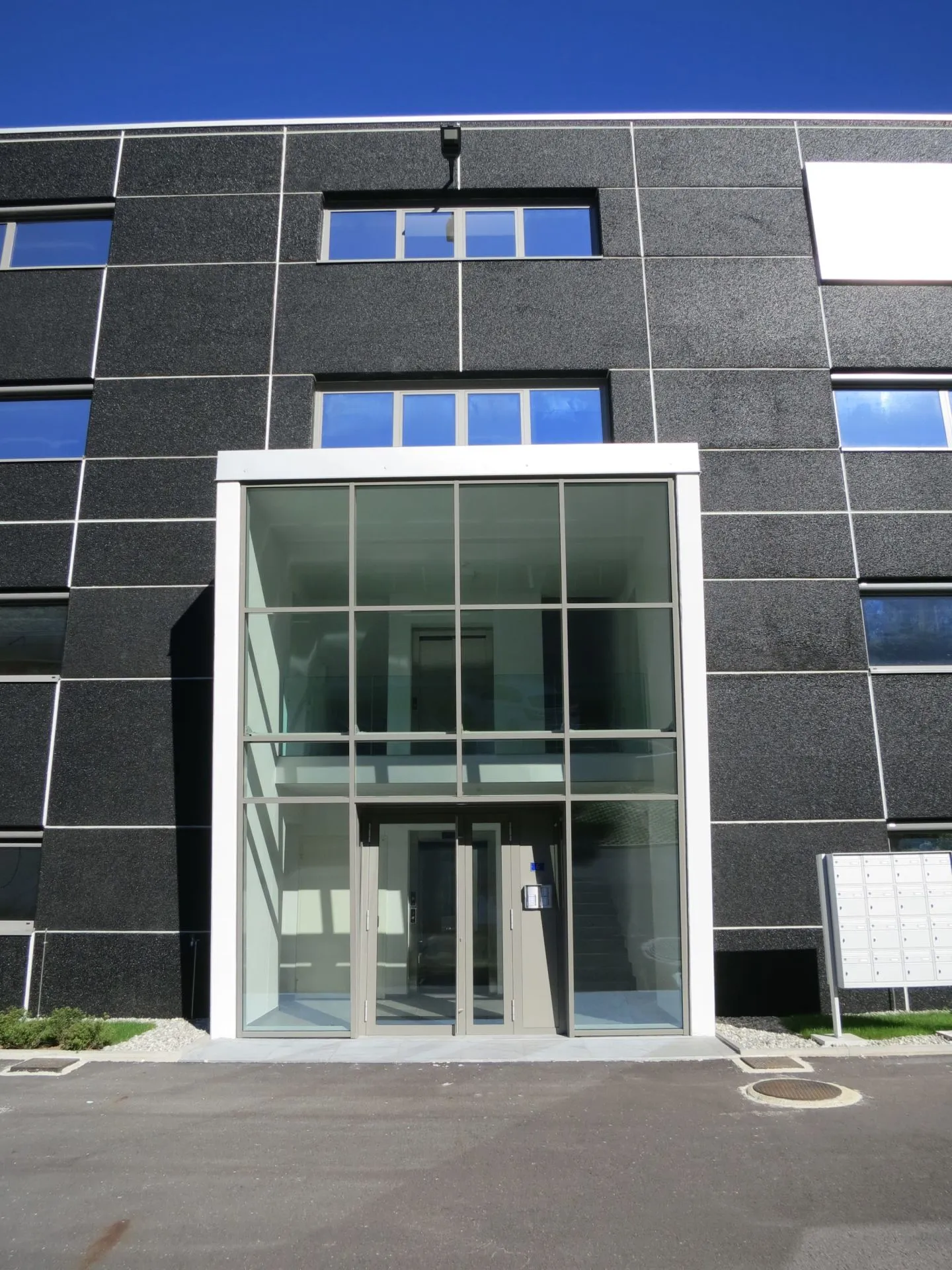 Superfici commerciali/uffici da 150 a 1.200 mq - Foto 3 di 3