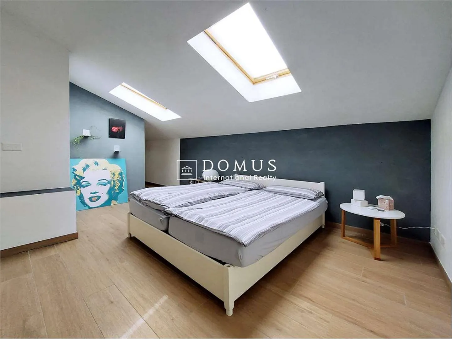 Elegant furnished duplex - Photo 11 of 13