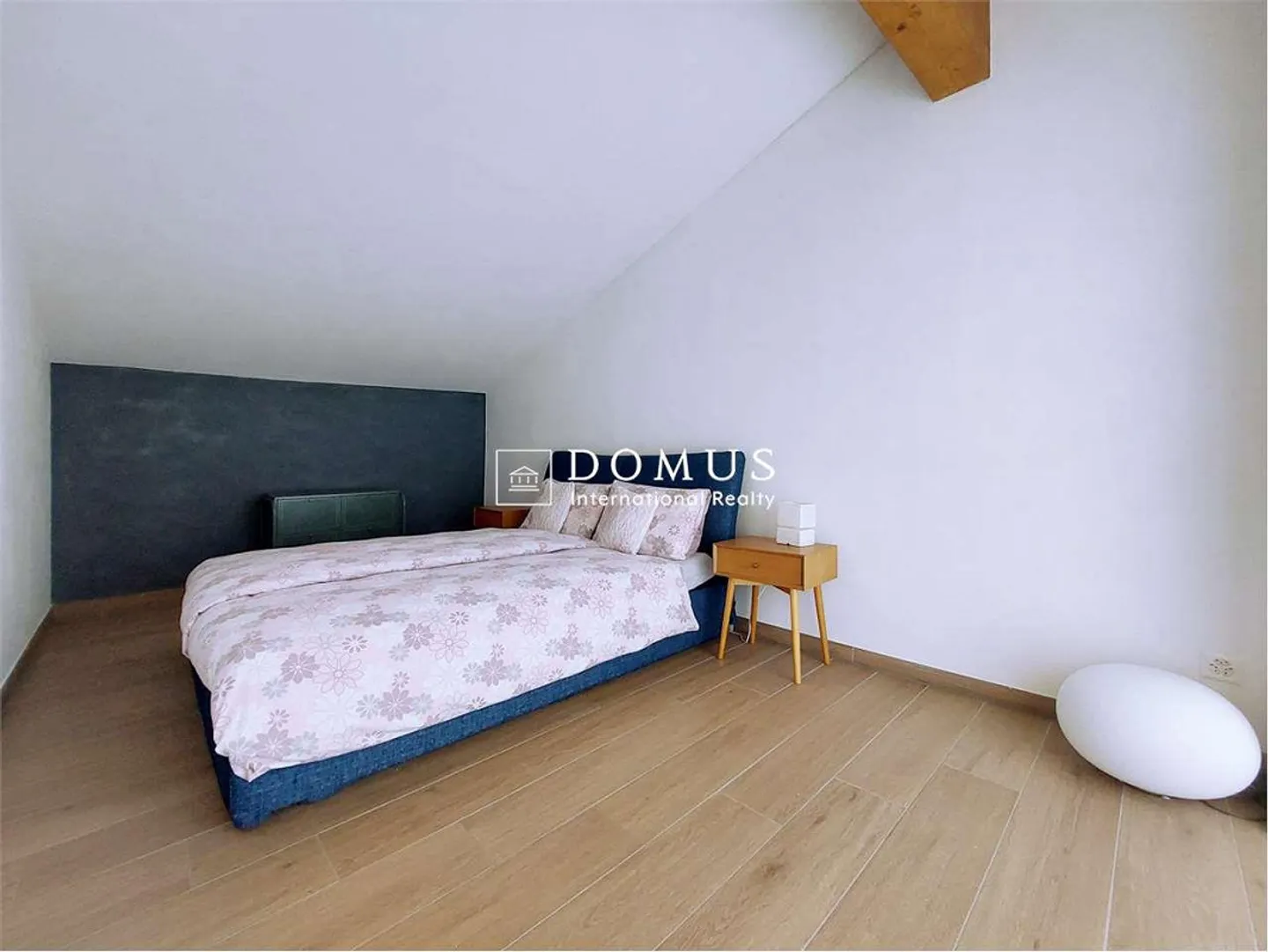 Elegant furnished duplex - Photo 13 of 13