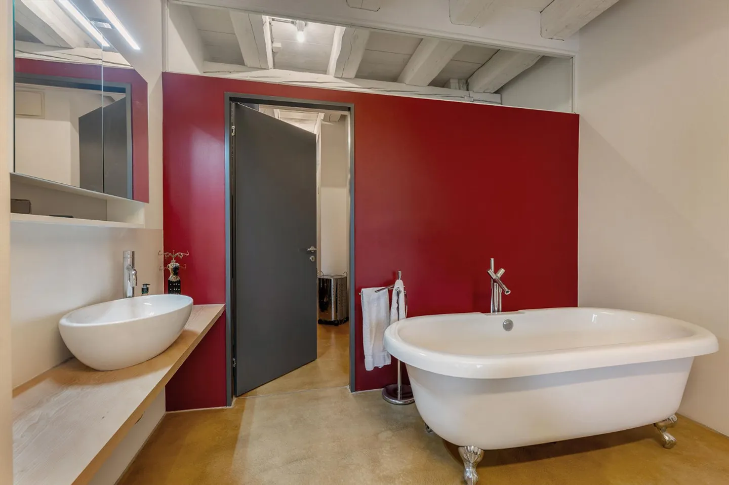 Stylish Living in a Historic Spinning Mill - Photo 8 of 12