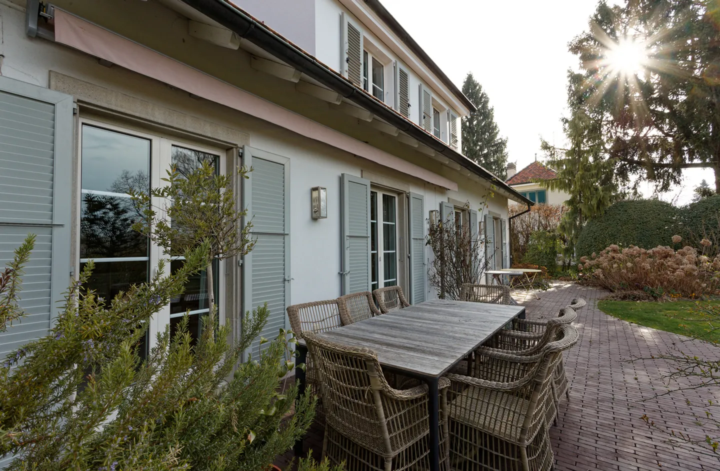 Außergewöhnliches Anwesen mit Seeblick in Epalinges - Foto 3 von 28