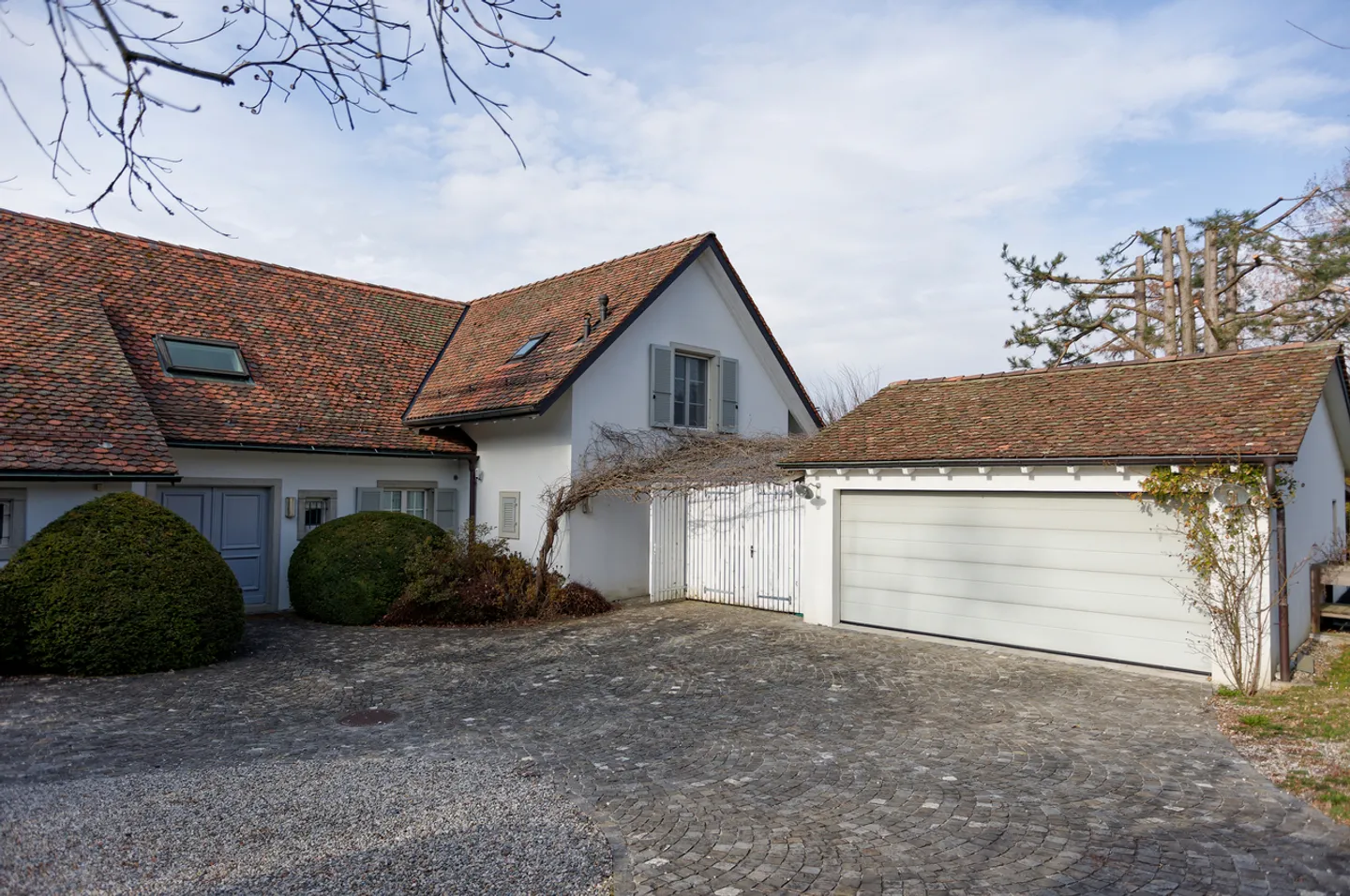 Außergewöhnliches Anwesen mit Seeblick in Epalinges - Foto 4 von 28