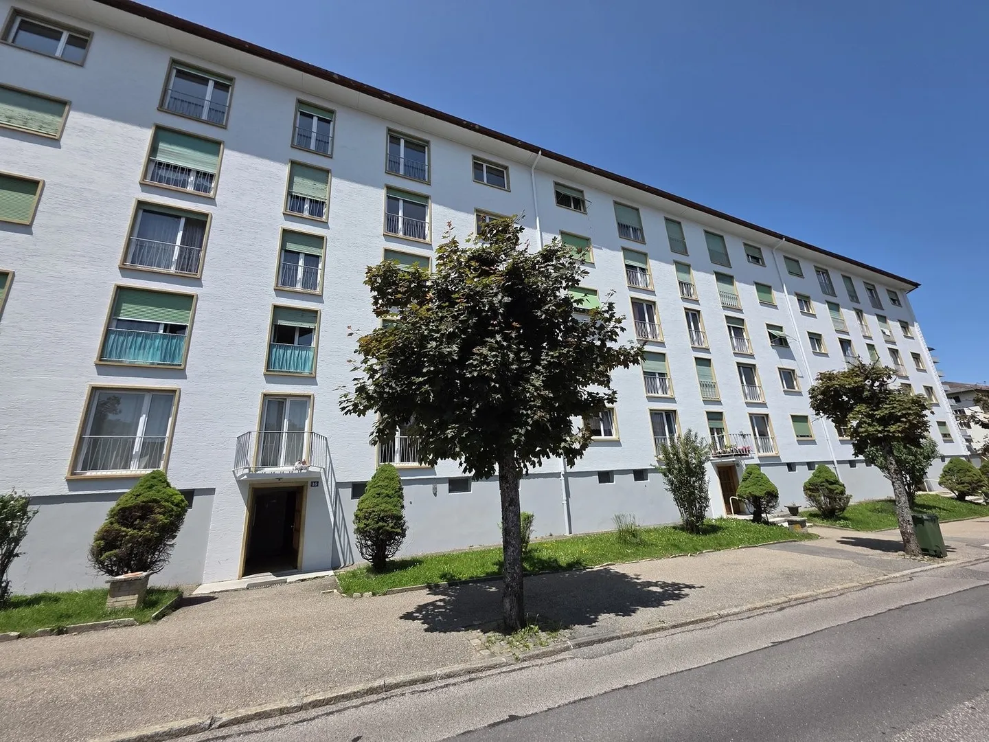 BEL APPARTAMENTO RISTRUTTURATO CON 3 STANZE - Foto 7 di 7