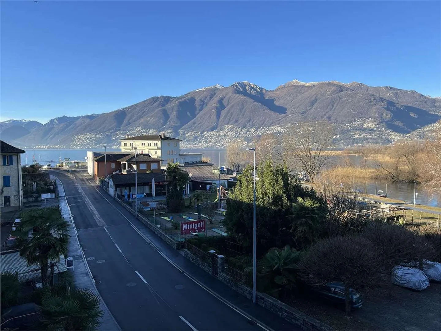 Maisonette di 3,5 stanze con vista lago a Magadino - in vendita - Foto 1 di 9