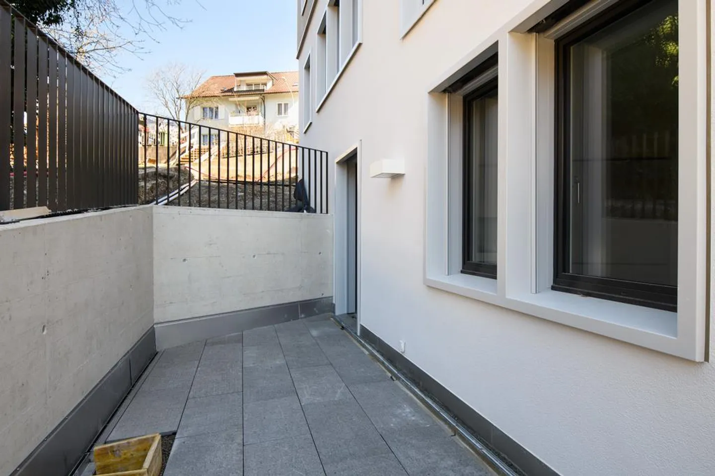 Great 2 1/2-room apartment with seating area and washing tower - Photo 7 of 7