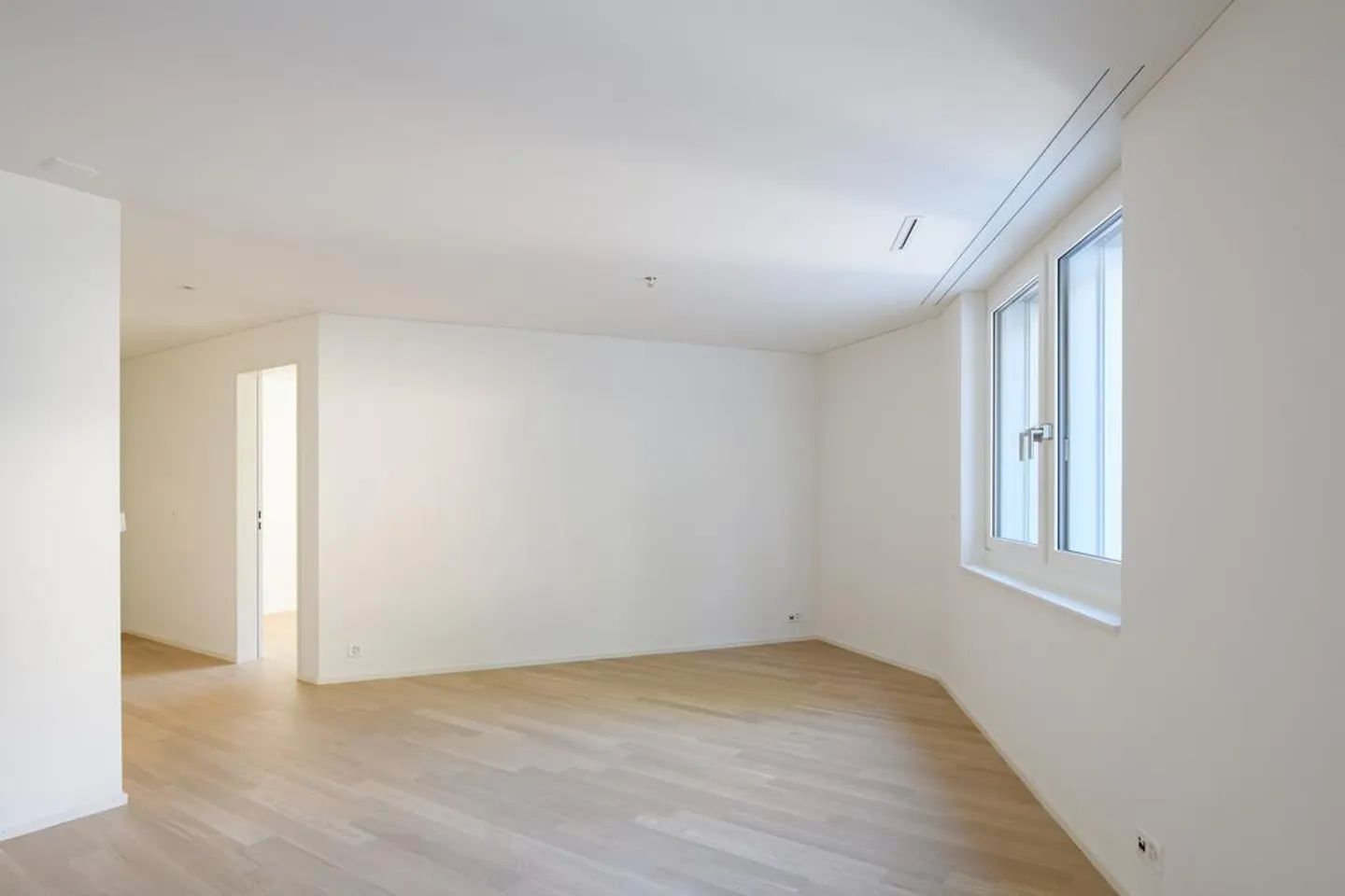 Great 2 1/2-room apartment with seating area and washing tower - Photo 4 of 7