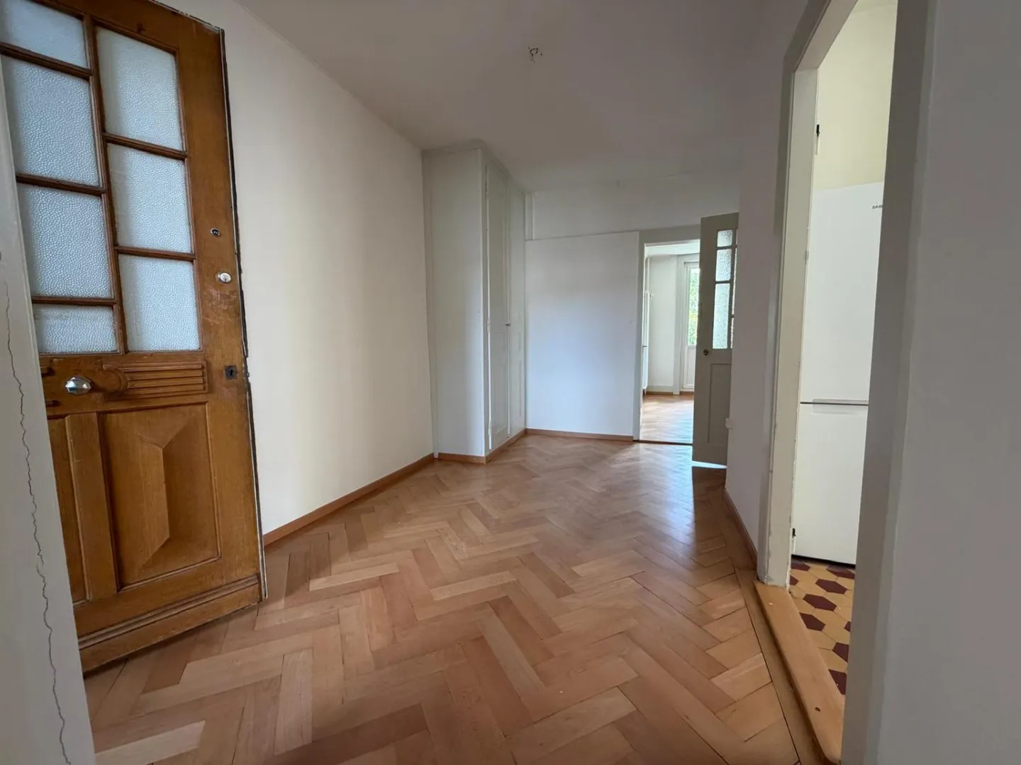Incantevole appartamento di 2,5 stanze con balcone a La Chaux-de-Fonds - Foto 3 di 6