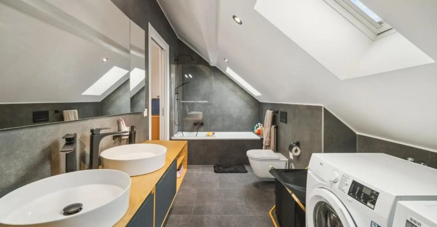 Magnificent duplex of 178m2 in the heart of the village - Photo 6 of 9