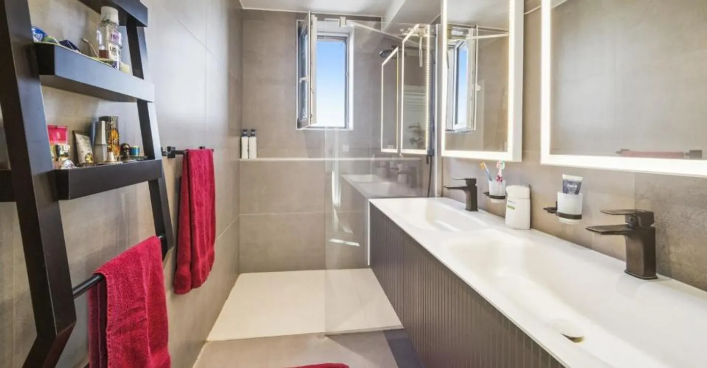 Magnificent duplex of 178m2 in the heart of the village - Photo 8 of 9