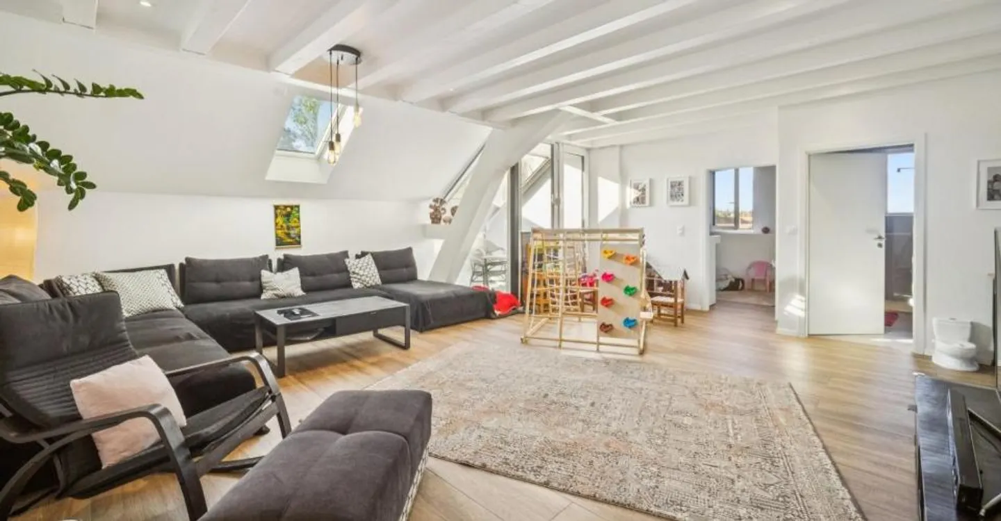Magnificent duplex of 178m2 in the heart of the village - Photo 3 of 9