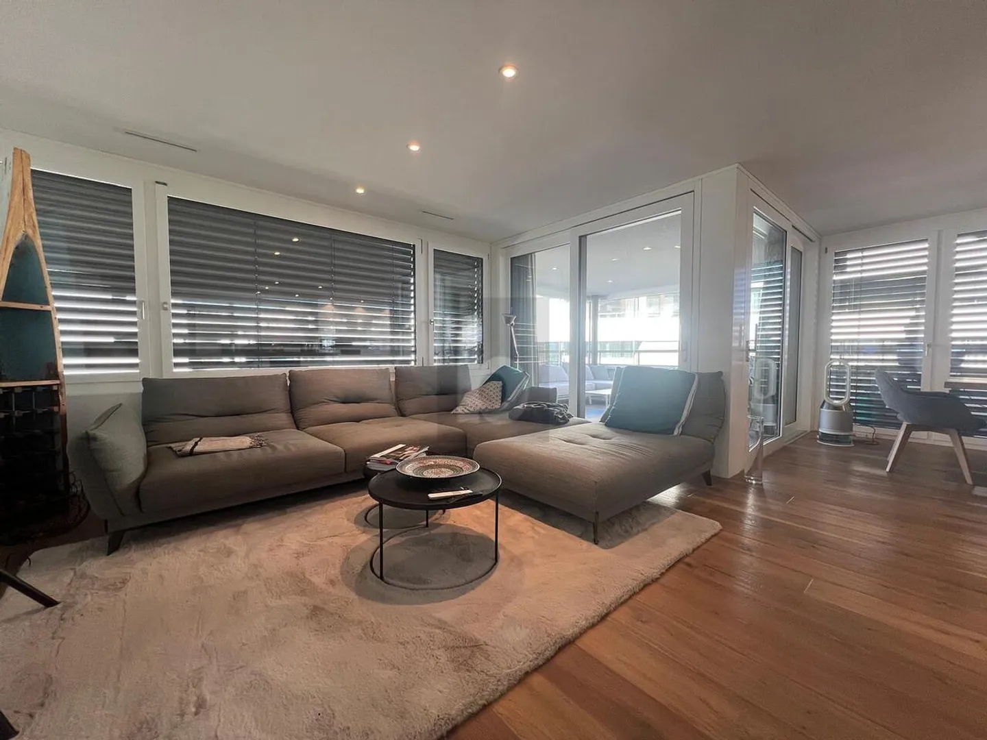 LUSSO NEL PARADISO FISCALE - Foto 2 di 4