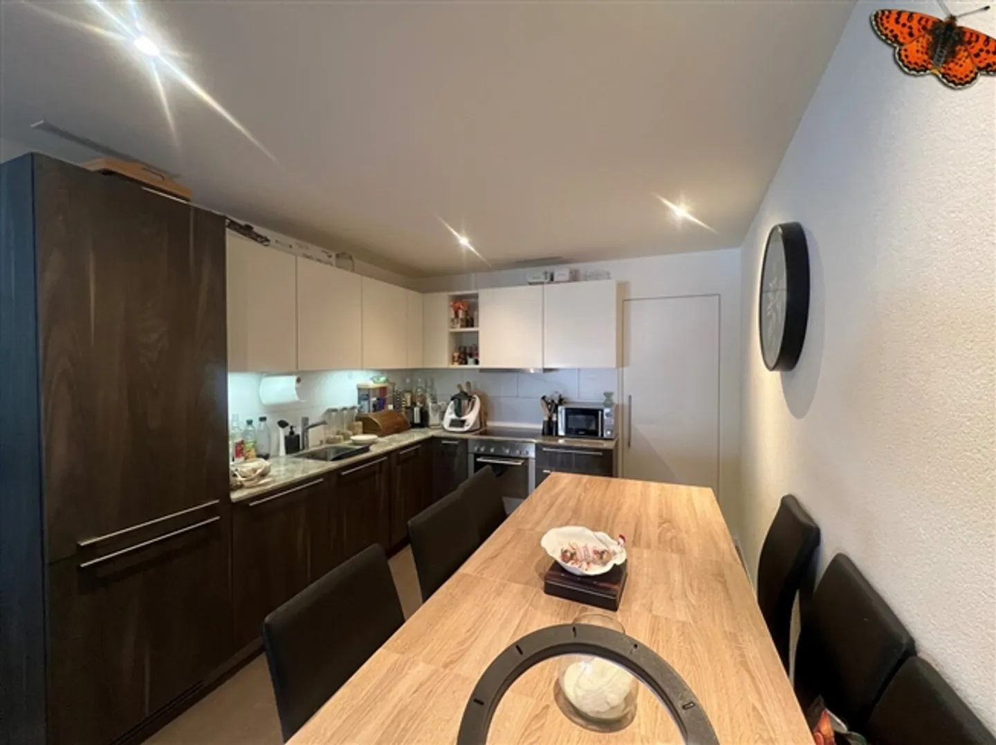 3 1/2 ROOMS – Bubble Center with Balcony! - Photo 4 of 7