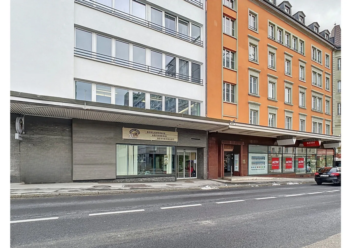Commercial Space in Prime Location - Photo 2 of 7