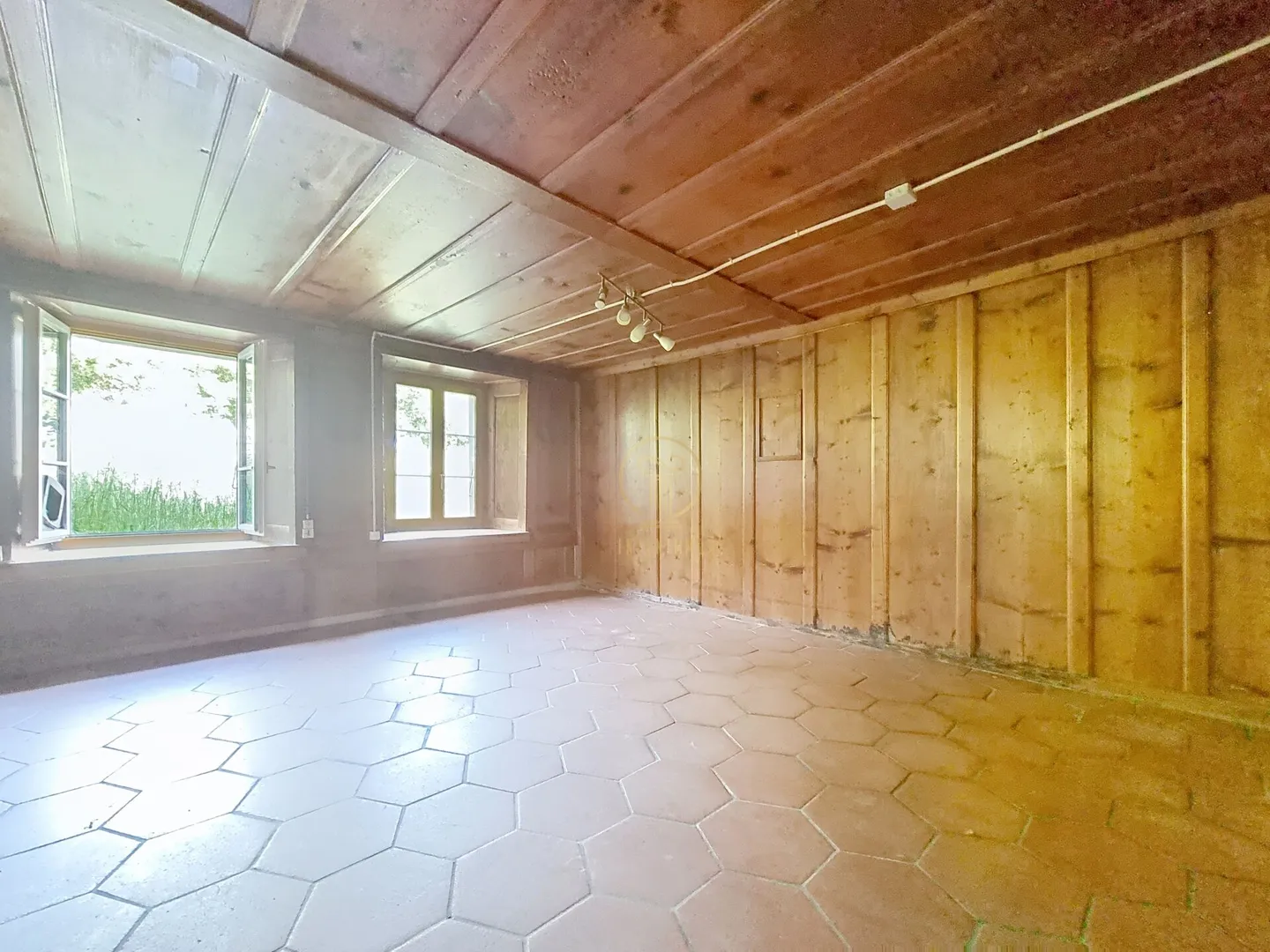 BRENLES, Bauernhof 5,5 Zimmer von 1851 zu renovieren mit landwirtschaftlichem Grundstück von 6000m2. - Foto 2 von 8