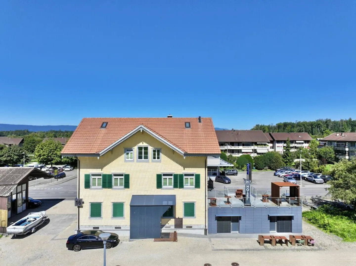 INVESTIEREN IN CHARAKTER: BOUTIQUE-HOTEL ODER MEHRFAMILIENHAUS - Foto 1 von 8