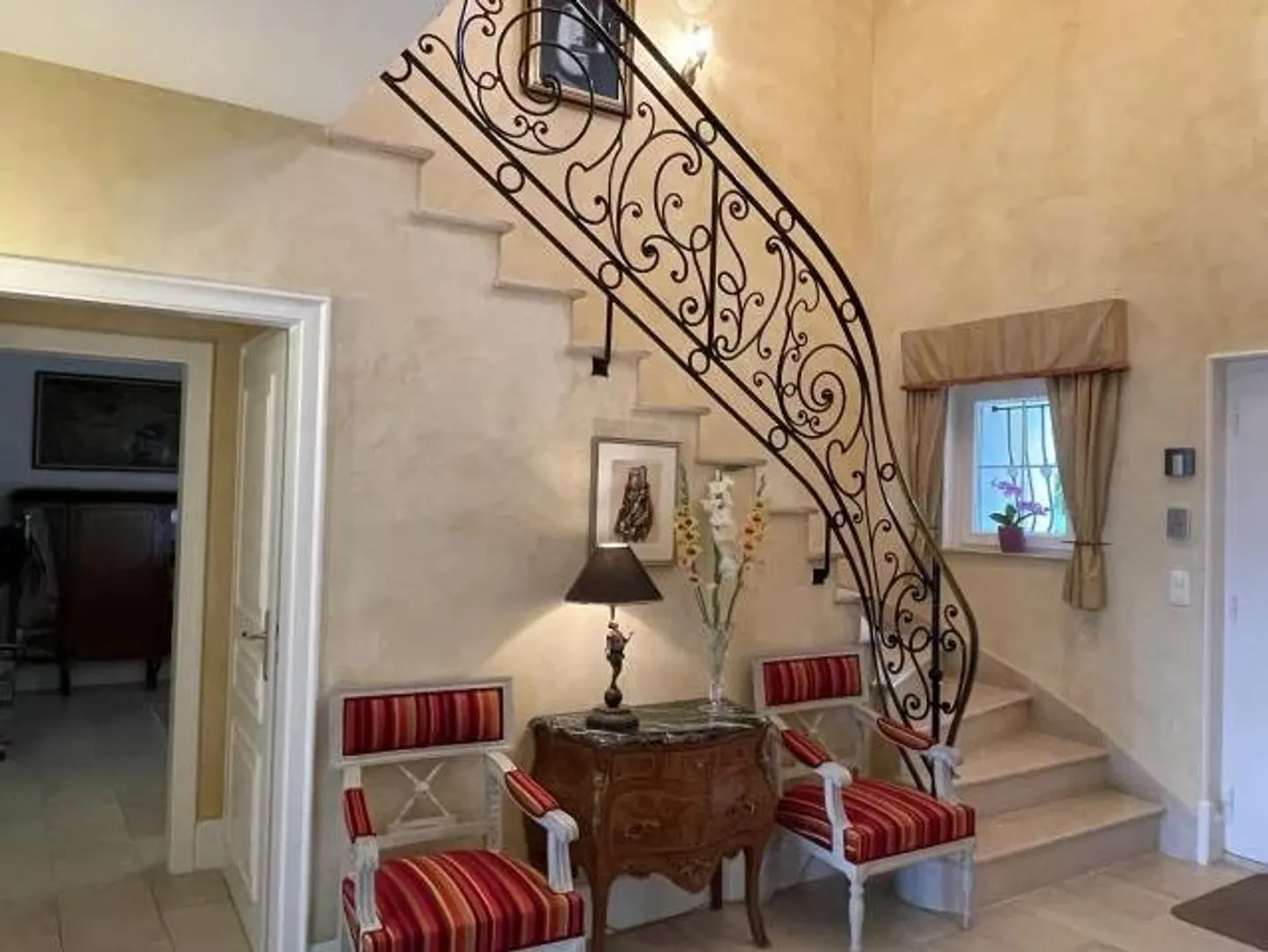 Villa - Foto 3 di 5