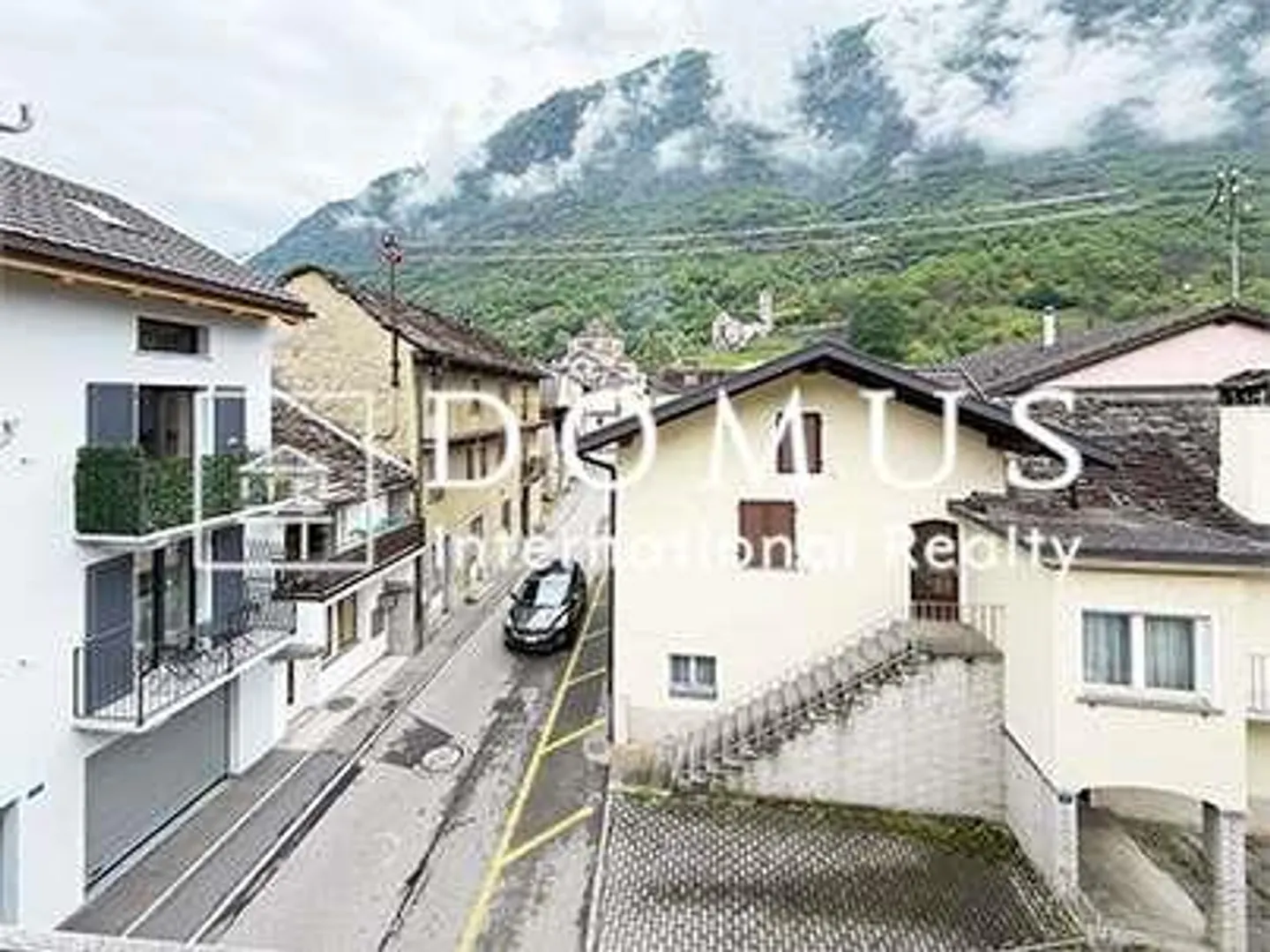 Maison unifamiliale, grand potentiel, 2 places de parking, à rénover - Photo 10 sur 12