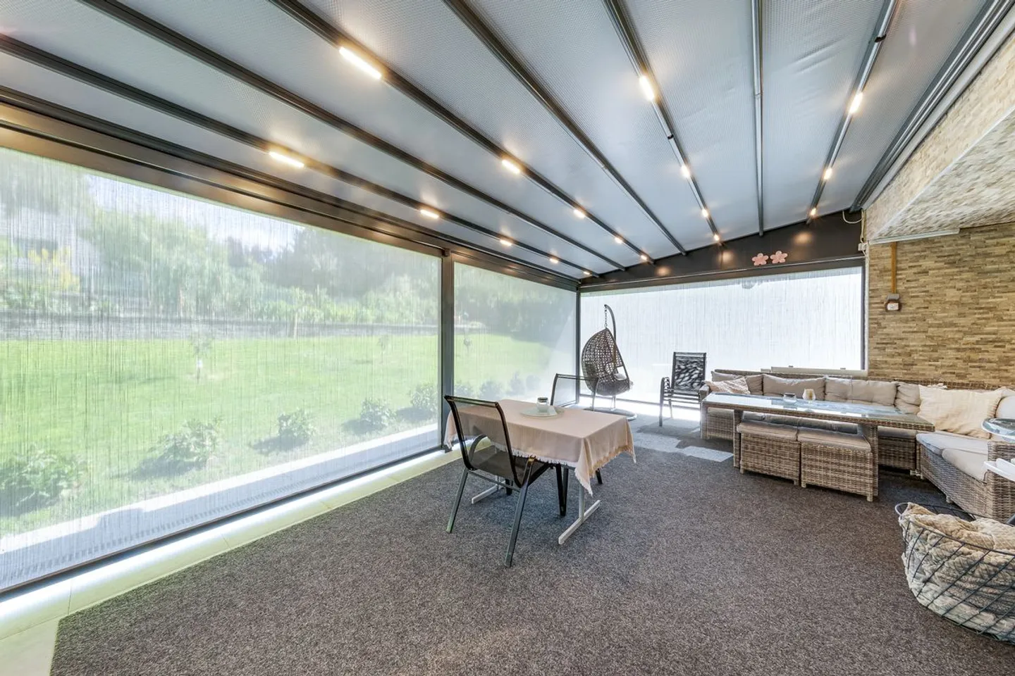 Belle villa familiale rénovée à deux pas de Lausanne - Photo 8 sur 13